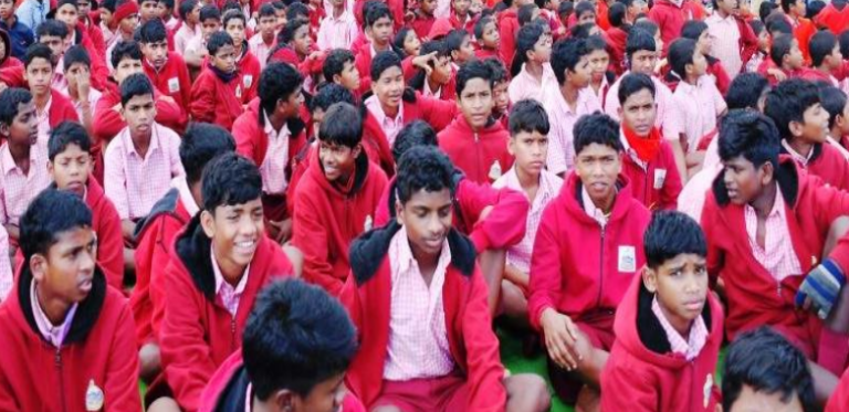 युवा अपनी ऊर्जा, साहस और आत्मविश्वास से समाज के विकास में दें योगदान –  अरुण साव