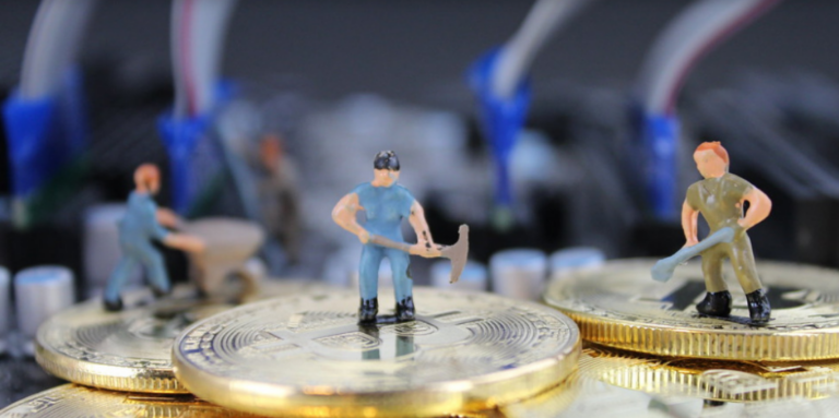 एक गलती से कूडे़ में चले गए 6290 करोड़ रुपये, कोर्ट बोला-अब निकाल भी नहीं सकते