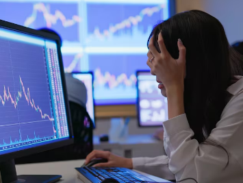 तगड़ा नुकसान करा गया 6000 रुपये वाला ये शेयर, महीनों के मुनाफे पर एक दिन में फेर दिया पानी